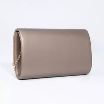 Сумка-клатч на клапане, цвет бежевый