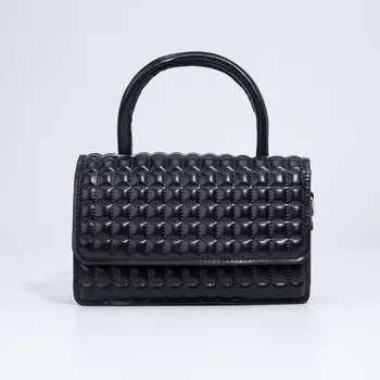 Сумка женская на клапане, цвет чёрный