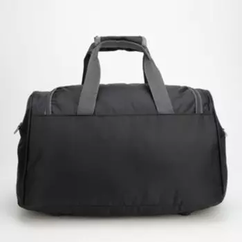 Сумка спортивная, отдел на молнии, 3 наружных кармана, длинный ремень, цвет чёрный