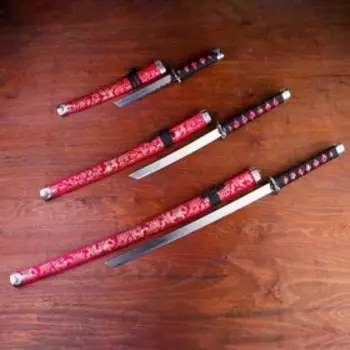 Макет оружия «Сувенирные катаны на подставке 3в1. Драконы на бордовом», подарочный набор, ножны ткань, 47 см; 70 см; 89 см