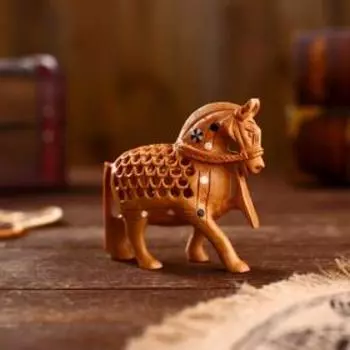 Сувенир дерево "Конь резной " 8х4х9 см