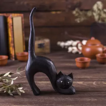 Сувенир дерево "Кошка под кольца черная выгнутая" 15х3х25 см