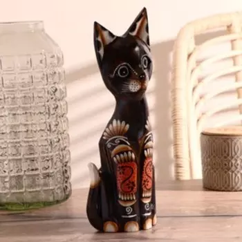 Сувенир дерево "Кошка с росписью на лапках" 30х10х3 см