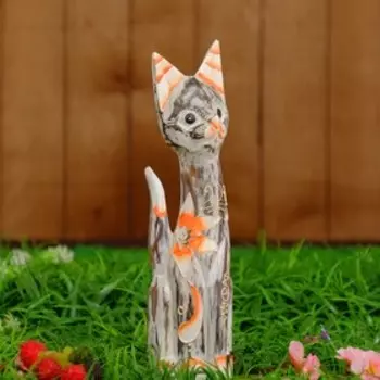 Сувенир дерево "Кошка серая с цветком" 30х10х3 см
