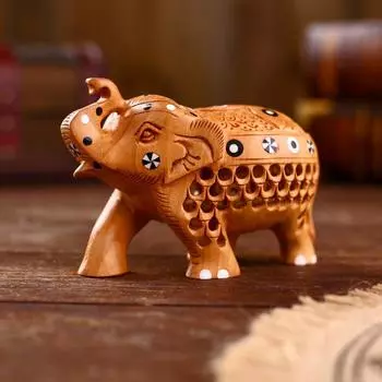 Сувенир дерево "Слон резной светлый" 7,5х11х7 см