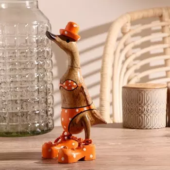 Сувенир «Утка в оранжевом купальнике», дерево, 13927 см