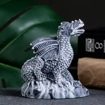 Сувенир "Дракон на подставке" 10,5см