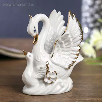 Сувенир керамика "Белая лебедь с малышом" 10,5х9х4,5 см