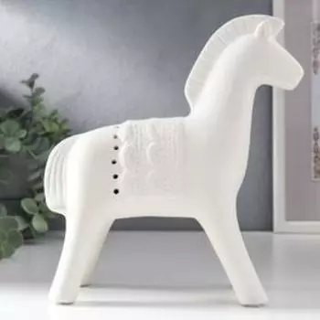 Сувенир керамика "Белый конь" матовый 20х21 см