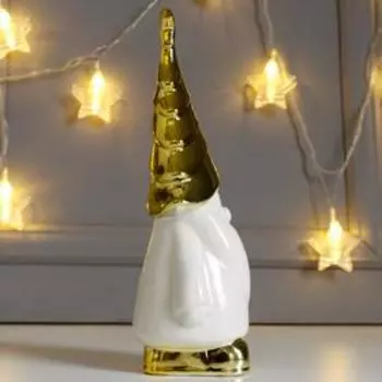 Сувенир керамика "Дедушка Мороз в колпаке-ёлочке, со звёздочкой" золото 23,8х7,3х9,1 см