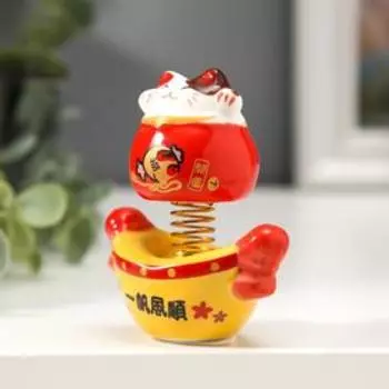 Сувенир керамика "Кот Манэки-нэко в слитке золота" на пружине МИКС 8,3х6,5х4 см