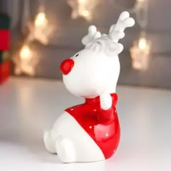 Сувенир керамика "Лосик-малыш в красном свитере, красный нос" 17,4х9,5х14,5 см