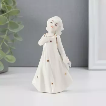 Сувенир керамика "Малышка со шляпкой" 11х6х3 см