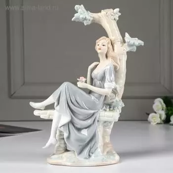 Сувенир керамика "Мечтательница" 28х17х10 см