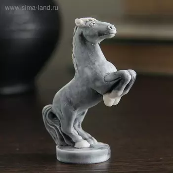 Сувенир "Конь на дыбах маленький" 6см