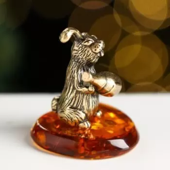 Сувенир "Кролик с бутылкой", латунь, 2,8х2,0х2,0 см