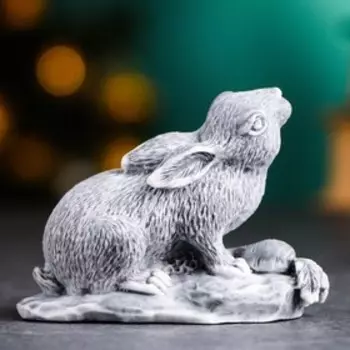 Сувенир "Кролик с морковкой" 6,5см