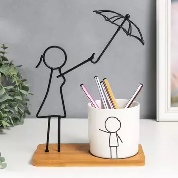 Сувенир металл карандашница "Девочка с зонтом" 27х9,8х19,8 см