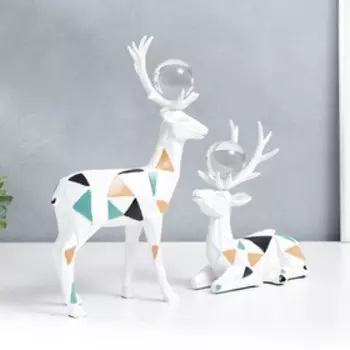 Сувенир полистоун 3D "Олени с шаром. Цветная геометрия" набор 2 шт 20х8х18 31х8х22 см