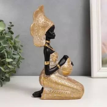 Сувенир полистоун "Африканка в золотом платье, с красивым головным убором" 20,5х5,5х11,5 см 476691