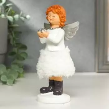 Сувенир полистоун "Ангелочек в меховой юбке с сердцем в руках" 13,8х6,7х4,7 см