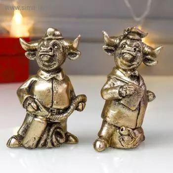 Сувенир полистоун "Буйвол профессор/пожарный" МИКС 10х4х7 см