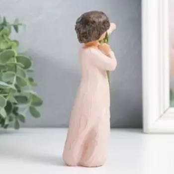 Сувенир полистоун "Девушка с розовыми каллами" 4х4,5х13 см