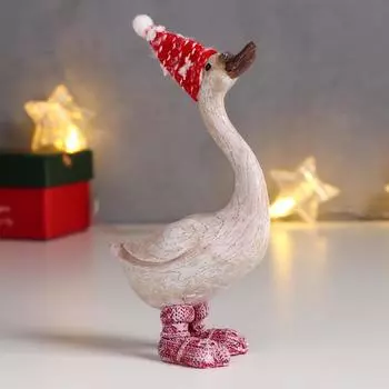 Фигурка полистоун «Гусь лапчатый в новогоднем колпаке», 149.35.2 см