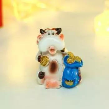 Сувенир полистоун "Коровка с мешком золотых монет" МИКС 3,8х2,5х3 см