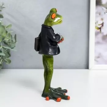 Сувенир полистоун лак "Лягуха - Топ-менеджер с портфелем" 16,8х6х8,6 см
