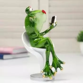 Сувенир полистоун лак "Лягушка селфится" 16,8х8,3х9,8 см