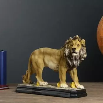 Сувенир полистоун "Лев - царь зверей" 31х43х14 см