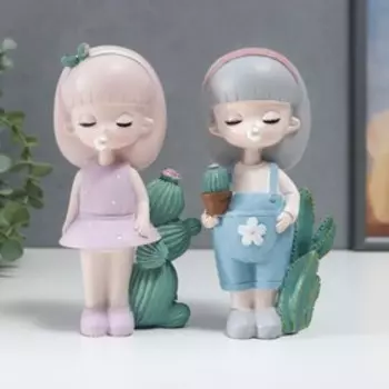 Сувенир полистоун "Малышка в сарафане/шортиках, с кактусами" МИКС 17х7х10 см