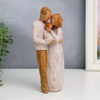 Сувенир полистоун "Молодые родители с малышом" 22х7,5х9 см