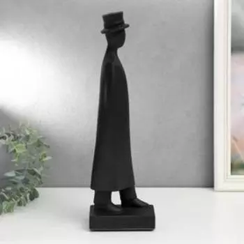 Сувенир полистоун "Мужчина в пальто и цилиндре" чёрный 40х9х12 см