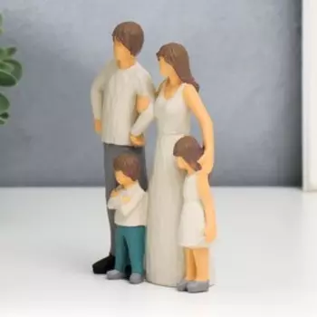 Сувенир полистоун "Папа, мама, сестра и я" 14,5х5х11 см