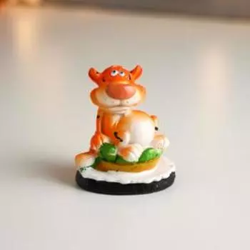 Сувенир полистоун "Рыжий Тигрик банные процедуры" МИКС 6х4х5,5 см