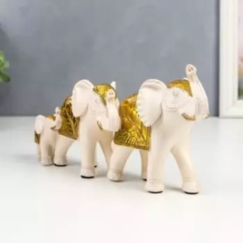Сувенир полистоун "Семья белых слонов, с золотыми листьями на попоне" 14,5х8,5х30,5 см