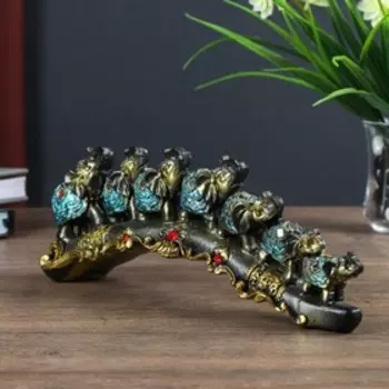 Сувенир полистоун "Семь слонов в синей попоне с кистями и зеркалами на бивне" 10х5,5х28 см