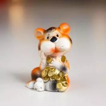 Сувенир полистоун "Тигрик с золотыми монетками" МИКС 3,8х2,5х2,6 см