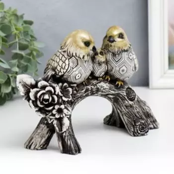 Сувенир полистоун "Три воробышка на коряге с цветами. Геометрия" 14,8х10,5х22,7 см