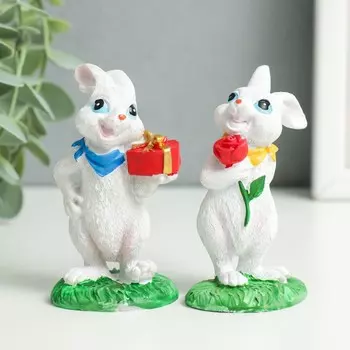 Сувенир полистоун "Влюблённый зайка" МИКС 5х5х10 см