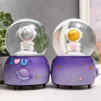 Сувенир полистоун водяной шар музыка механический "Астронавт-романтик" МИКС 14,5х10х10 см