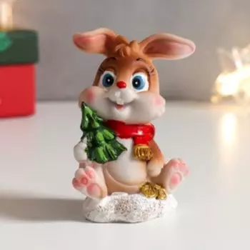 Сувенир полистоун "Зайчик в шарфике с ёлочкой" МИКС 6х5х8,8 см
