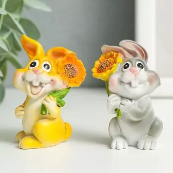 Сувенир полистоун "Зайка с подсолнухом" МИКС 3,5х3х5,5 см