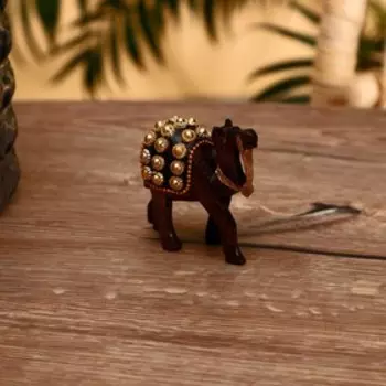 Сувенир "Верблюд" дерево 8 см