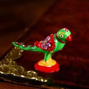 Сувенир "Зелёный попугай" алюминий 6,5х2,5х4,5 см