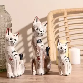 Сувенирный набор дерево "Кошки белые" (15,20,25) 15х8х25 см