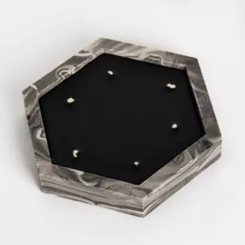 Свеча фигурная ароматическая в бетоне "Шестигранник", 14,5х2 см, черный, печенье и кожа