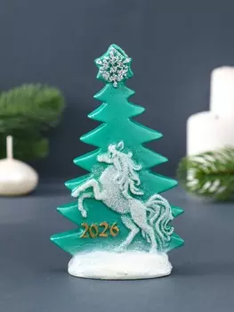 Свеча фигурная "Ёлка с барельефом" 7,5х4х12,5 см, цв. зелёный